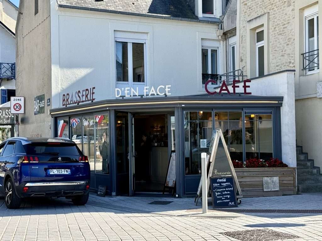 Normandy - Brasserie d'en Face - Arromanches-les-Bains