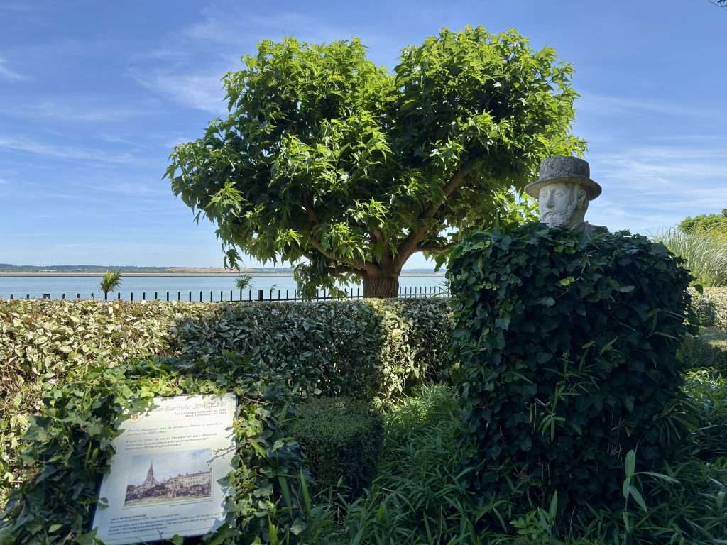 Jardin des Personalités, Honfleur, Normandy